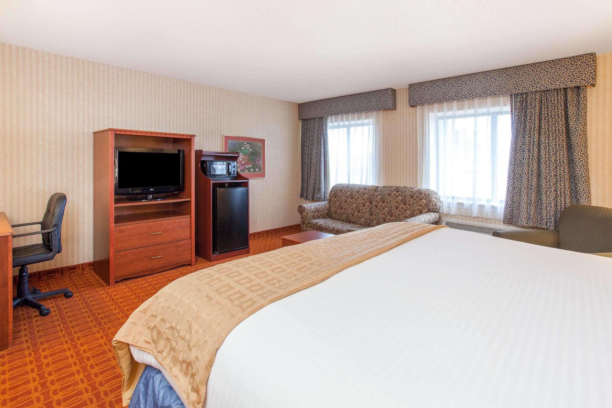 Baymont By Wyndham Detroit/Roseville Eksteriør bilde